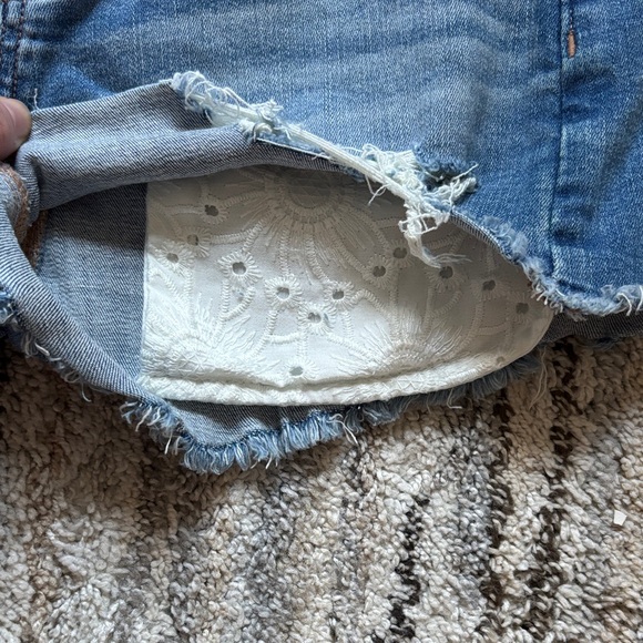 American Eagle distressed denim shorts with lace pockets - Picture 2 of 5